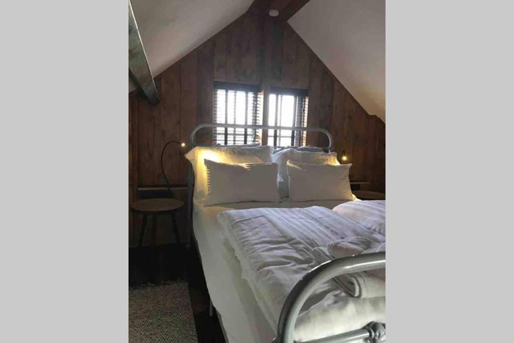 Uniek Houten Huis Nabij Bos En Plassen Hollandsche Rading Εξωτερικό φωτογραφία